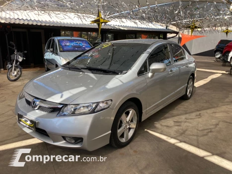 Honda Civic 1.8 4 portas