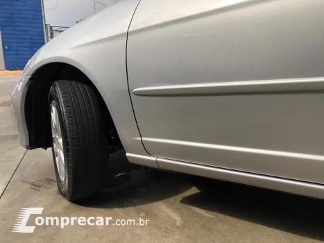 Civic Sedan LX/LXL 1.7 16V 115cv Aut. 4p