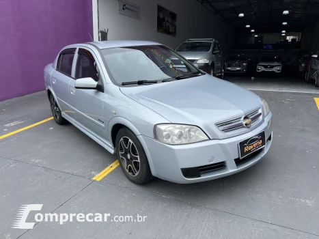 ASTRA 2.0 MPFI Advantage Sedan 8V