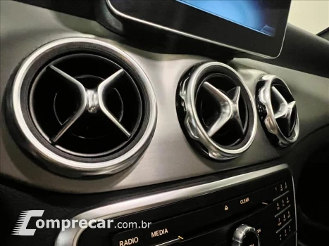 Mercedes-Benz GLA 200 1.6 CGI Enduro 7g-dct 4 portas
