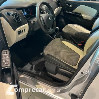 CAPTUR Intense Bose 2.0 16V Flex 5p Aut.