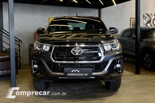 Toyota Hilux Caminhonete 2.8 16V SRX 50 ANOS 4X4 TURBO DIESEL CABIN 4 portas