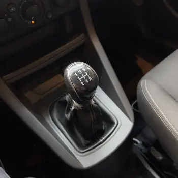 Ka 1.5 Sedan SE 12V Flex 4p Mec.