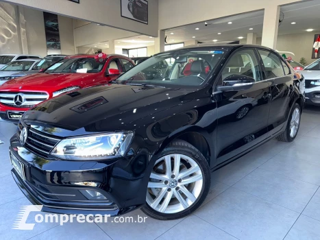 Volkswagen JETTA 2.0 TSI Highline 211cv 4 portas