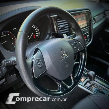 OUTLANDER 2.2 Mivec Di-d Hpe-s AWD