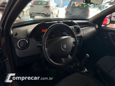 Renault DUSTER 2.0 16V Dynamique 4WD 4 portas