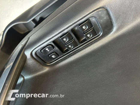 J5 Sedan 1.5 16V 4p Mec.