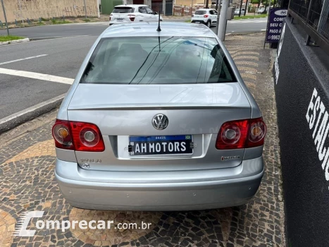 Volkswagen POLO 1.6 MI 8V 4 portas