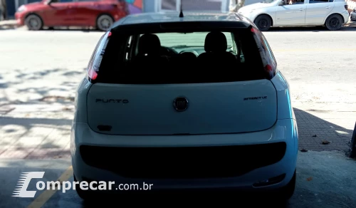 Fiat Punto Attractive Itália 1.4 4 portas