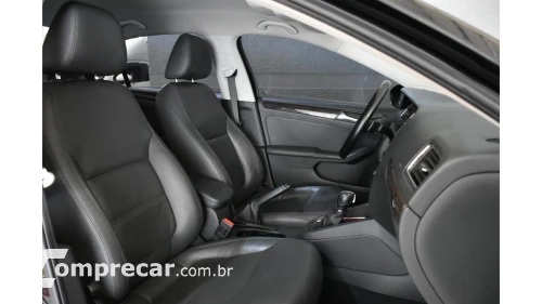 JETTA - 2.0 COMFORTLINE 4P TIPTRONIC