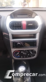 CORSA 1.4 MPFI Premium Sedan 8V