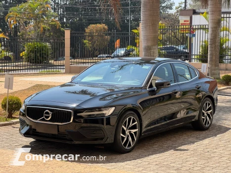 Volvo S60 2.0 T4 Momentum 4 portas
