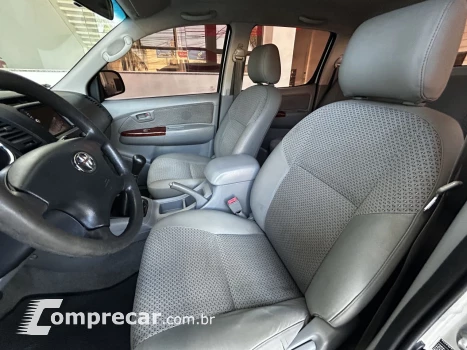 Hilux CD SR 4x2 2.7 16V/2.7 Flex Mec.