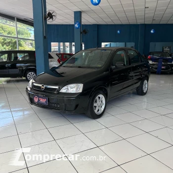 CORSA 1.0 MPFI Premium Sedan 8V