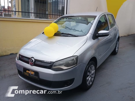 Volkswagen Fox Bluemotion 1.0 4 portas