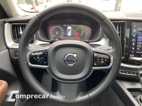 XC60 2.0 D5 Momentum AWD Geartronic