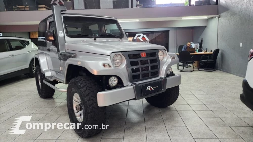 T-4 4x4 3.0 TB Int. Cap. Rígida Diesel