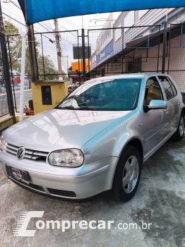 Volkswagen GOLF 1.6 MI 8V 4 portas