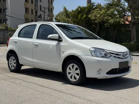 Toyota ETIOS 1.3 X 16V 4 portas