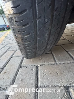 Celta 1.0 LT