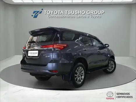 HILUX SW4 2.7 VVT-I SRV 7L 4X2