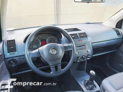 POLO - 1.6 MI 8V 4P MANUAL