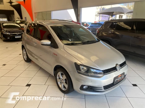 Volkswagen FOX 1.6 MI ROCK IN RIO 8V VOLKSWAGEN 4 portas
