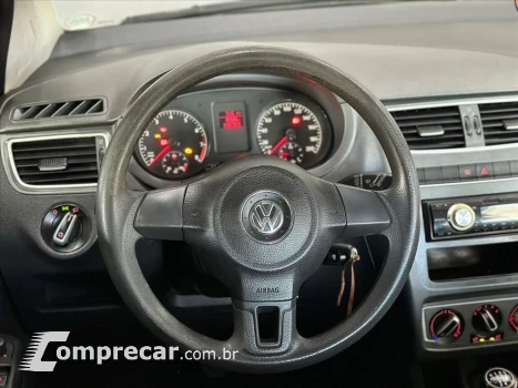 Volkswagen FOX 1.0 MI 8V FLEX 4P MANUAL 4 portas