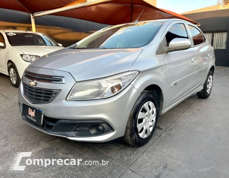 CHEVROLET ONIX 1.0 LT 4 portas