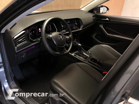 Volkswagen Jetta 1.4 250 Tsi Total Flex Comfortline Tiptronic 4 portas