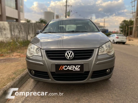Volkswagen POLO 1.6 MI Comfortline 8V 4 portas