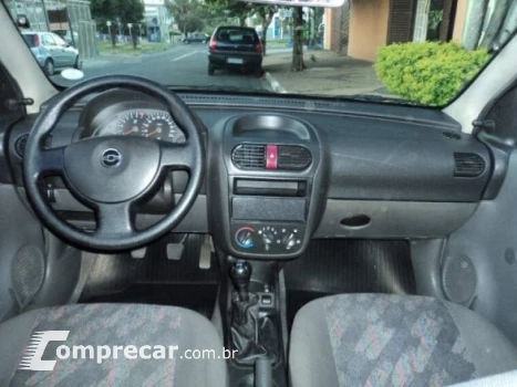 CORSA 1.0 MPFI Maxx Sedan 8V