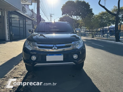 Mitsubishi L200 TRITON 2.4 16V Turbo Sport HPE TOP CD 4X4 4 portas