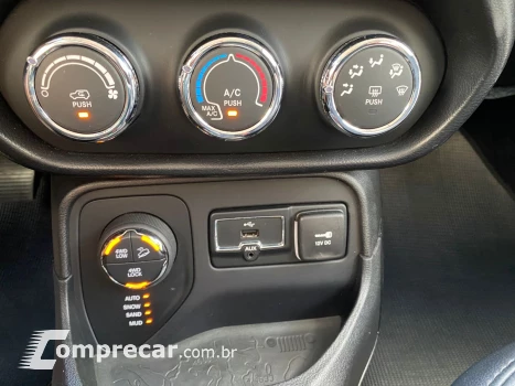 RENEGADE 2.0 16V Turbo Sport 4X4