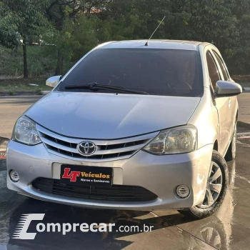 Toyota ETIOS HB X 5 portas