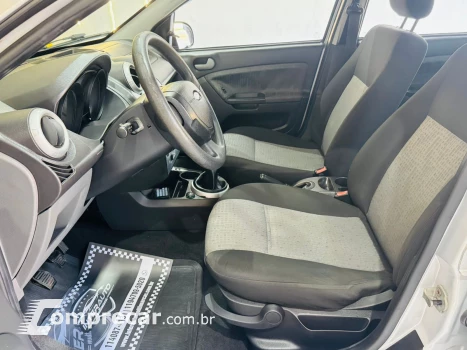 FIESTA 1.6 MPI Class Sedan 8V