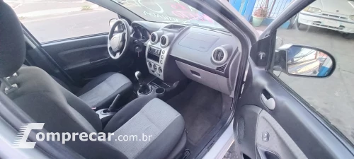 FIESTA 1.6 Rocam SE Sedan 8V