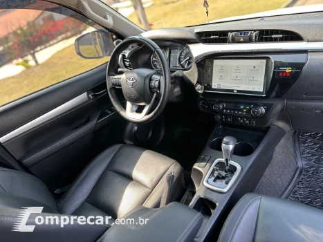 HILUX 2.8 D-4D TURBO DIESEL CD SRX 4X4 AUTOMÁTICO