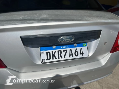 FIESTA 1.6 MPI Class Sedan 8V