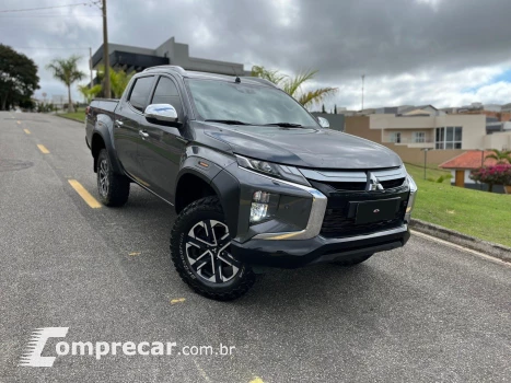 Mitsubishi L200 TRITON 2.4 16V TURBO DIESEL SPORT HPE-S CD 4P 4X4 AUTOM 4 portas