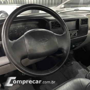 F-250 4.2 XLT 4X2 CS V6