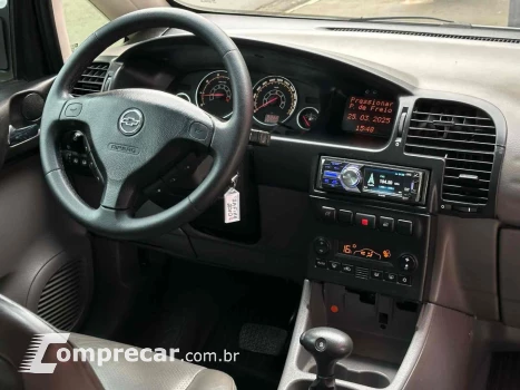 ZAFIRA 2.0 MPFI ELITE 8V FLEX 4P AUTOMÁTICO