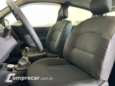 Renault Clio Hatch 1.0 16V 4P AUTHENTIQUE 4 portas