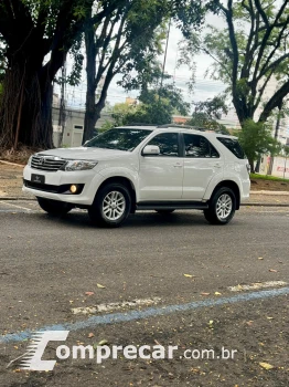 HILUX SW4 2.7 SR 7 Lugares 4X2 16V