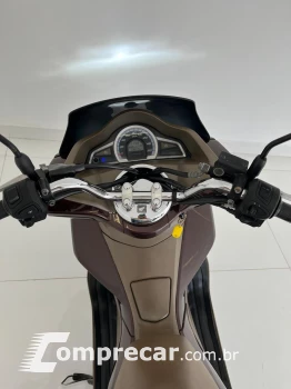 PCX 150 DLX