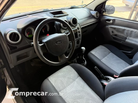 FIESTA 1.6 Rocam SE Sedan 8V