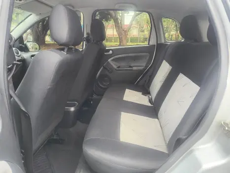 FIESTA 1.6 MPI Class Hatch 8V