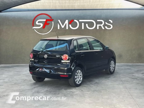 POLO - 1.6 MI 8V 4P MANUAL