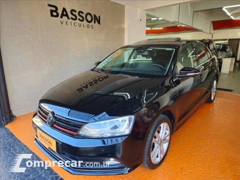 Volkswagen JETTA 2.0 TSI Highline 4 portas