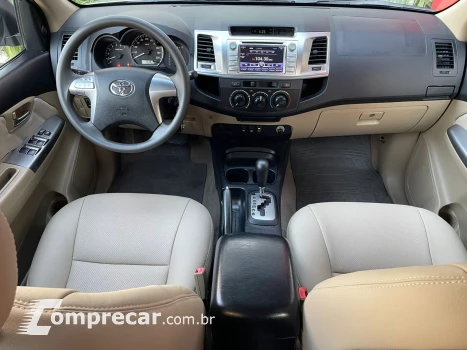 HILUX SW4 2.7 SR 7 Lugares 4X2 16V